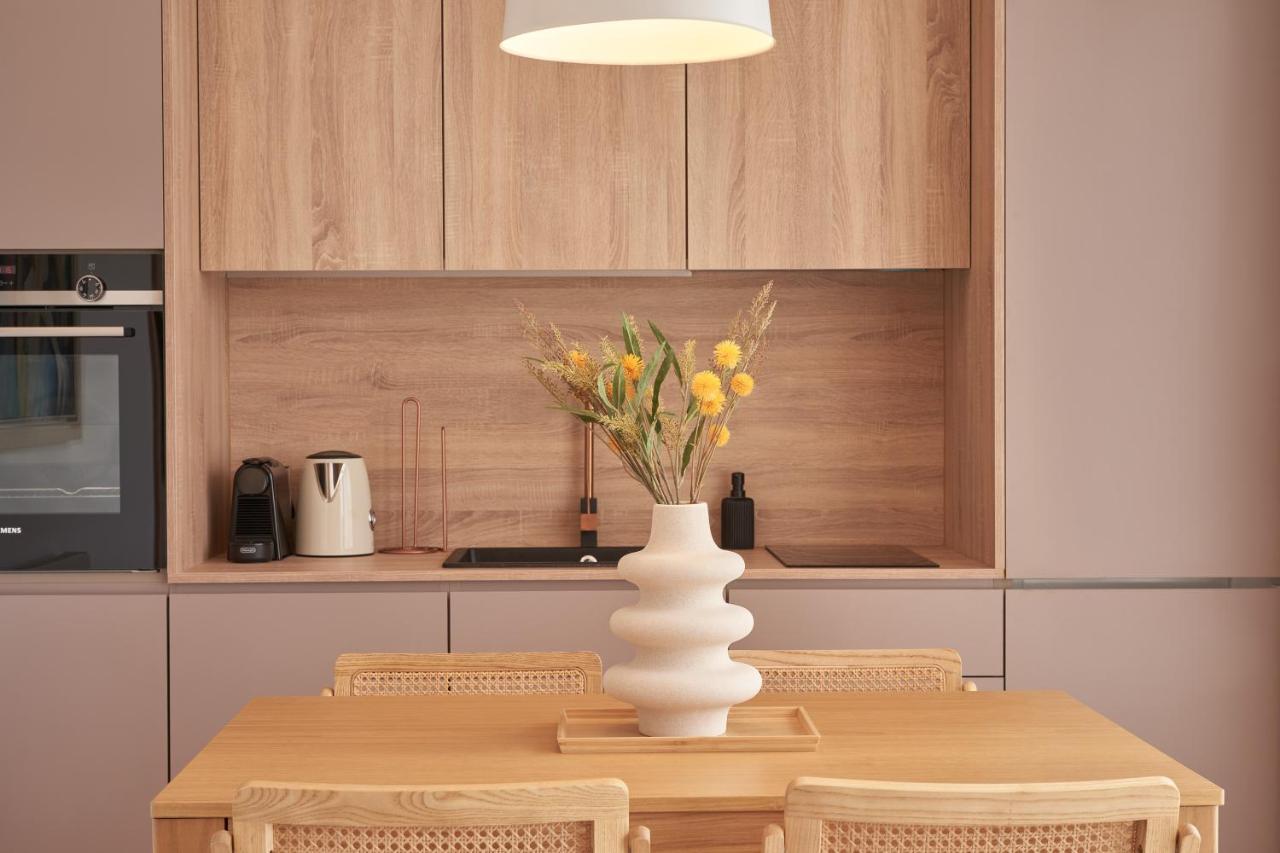 Charitos Heights Boutique Apt Ii, Kolonaki Athena Bagian luar foto
